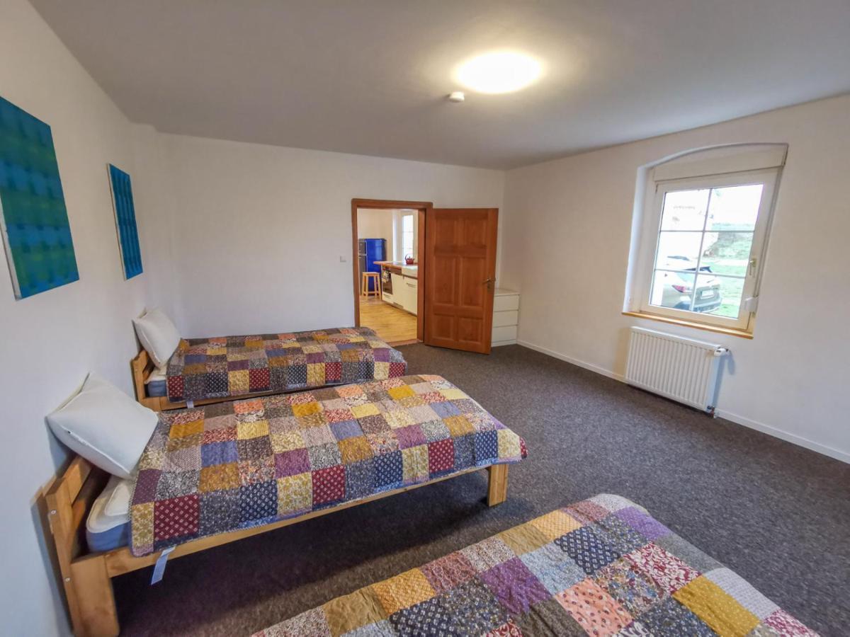 Apartment In Herrenhaus Gross Pinnow מראה חיצוני תמונה